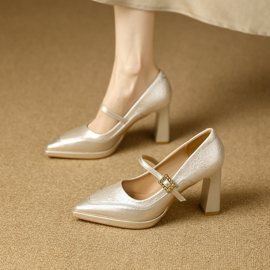 Damen Stilettos mit dekorativem Riemen R&B
