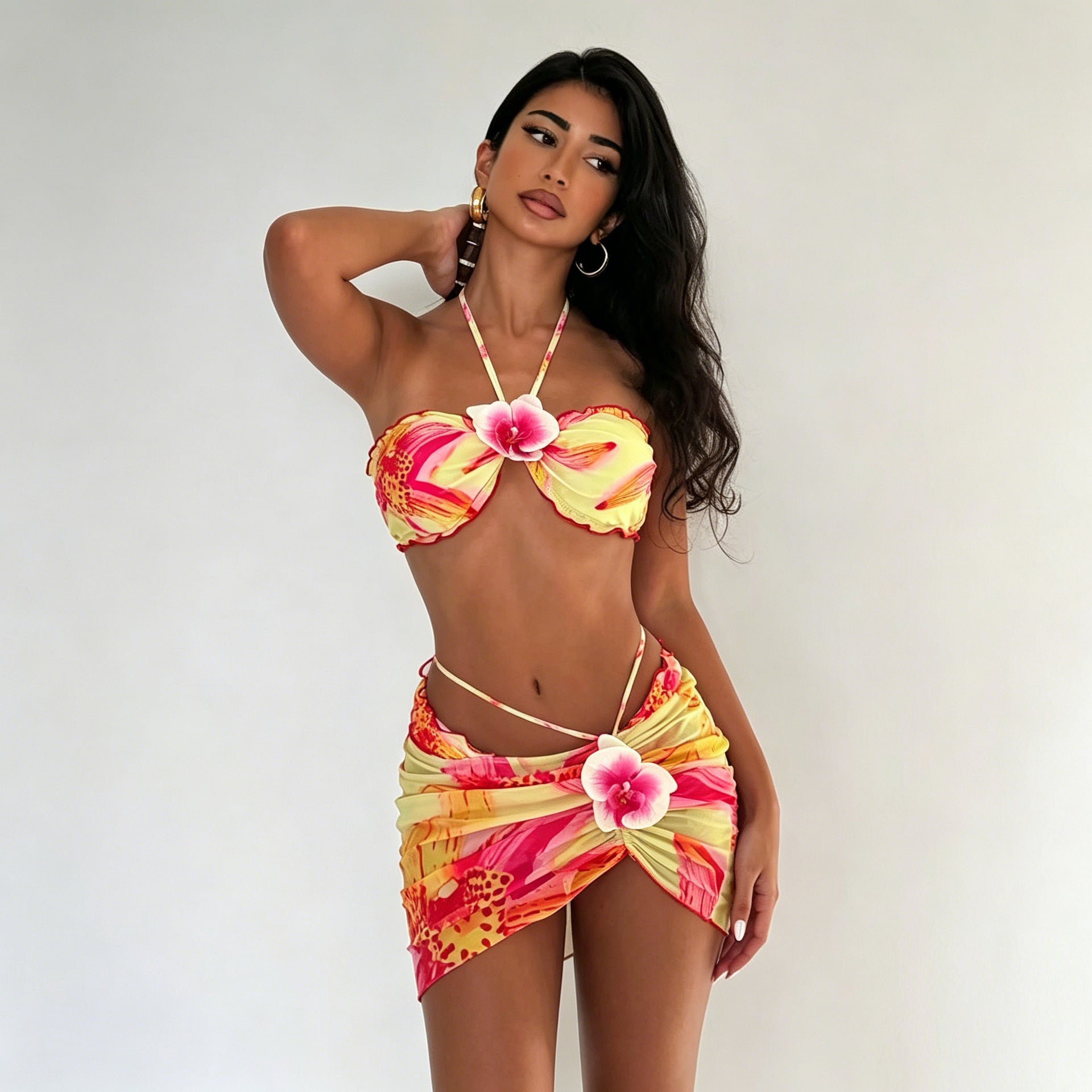 Damen Bandeau-Bikini mit floralem Wickelrock R&B