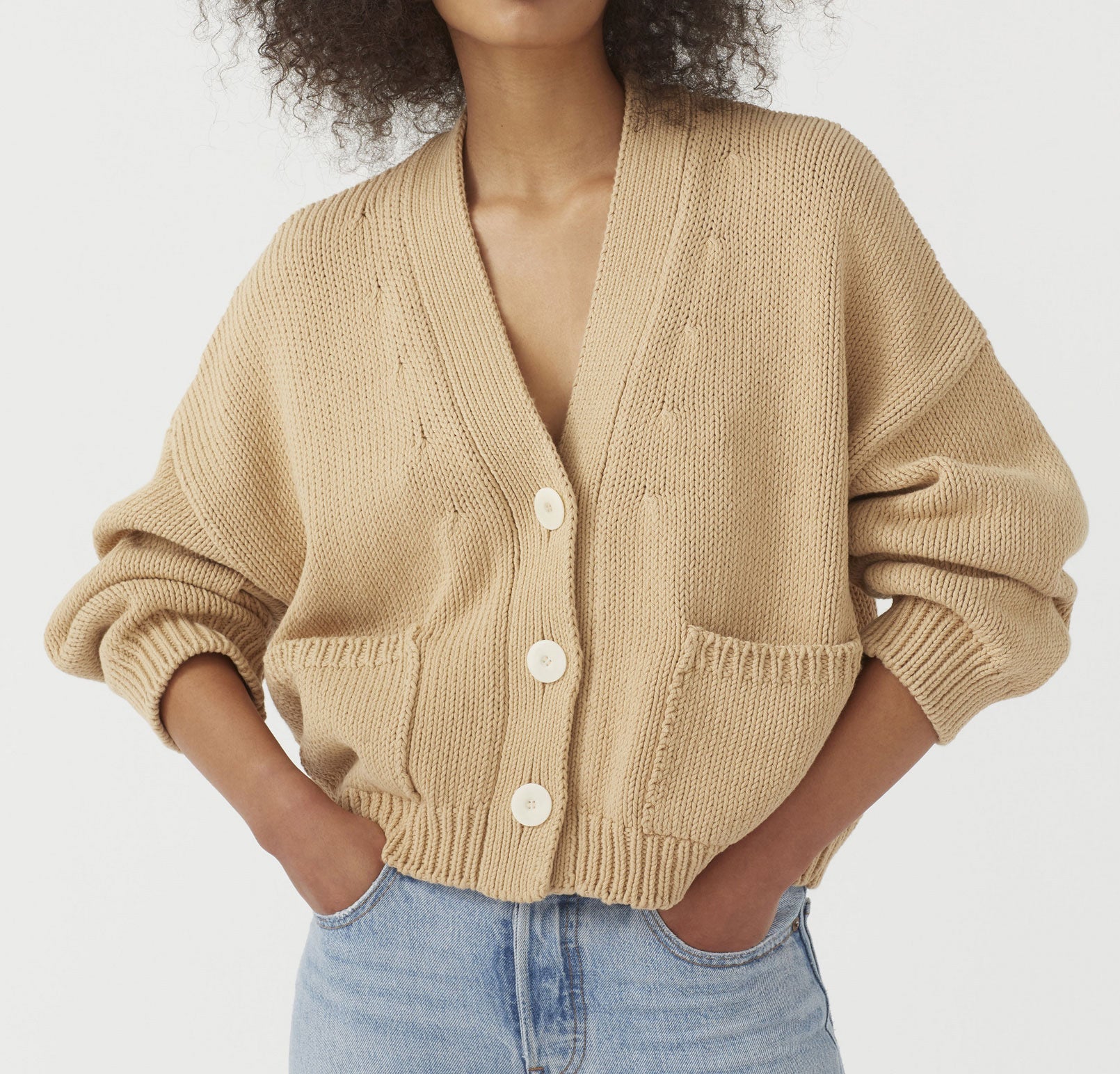 Damen lässiger Strickcardigan mit großen Taschen und Knopfverschluss R&B