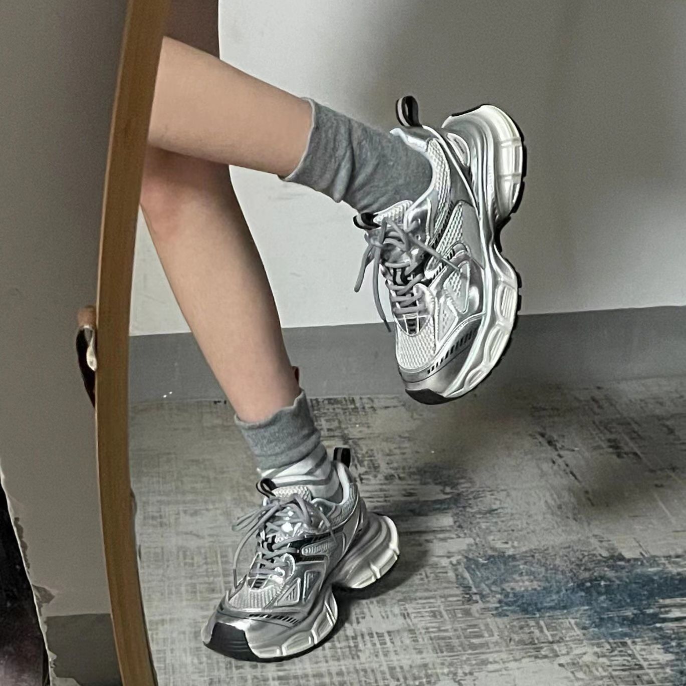 Damen Sportliche Laufschuhe mit dämpfender Sohle und atmungsaktiven Mesh-Einsätzen R&B