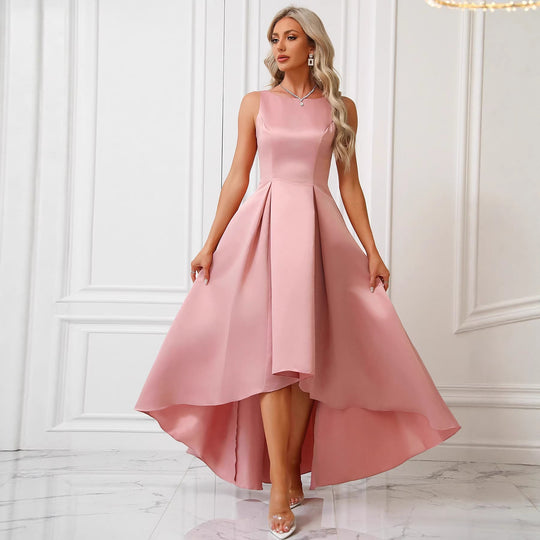 Damen Elegantes Abendkleid mit asymmetrischem Schnitt und raffinierten Falten R&B