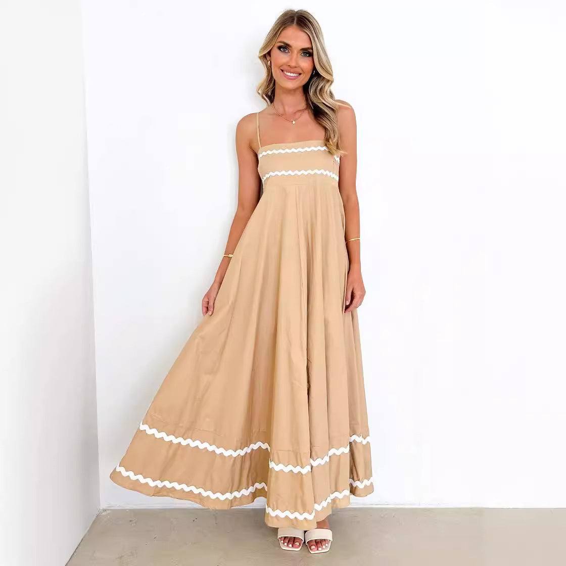 Damen Maxikleid mit eleganten Rüschendetails R&B