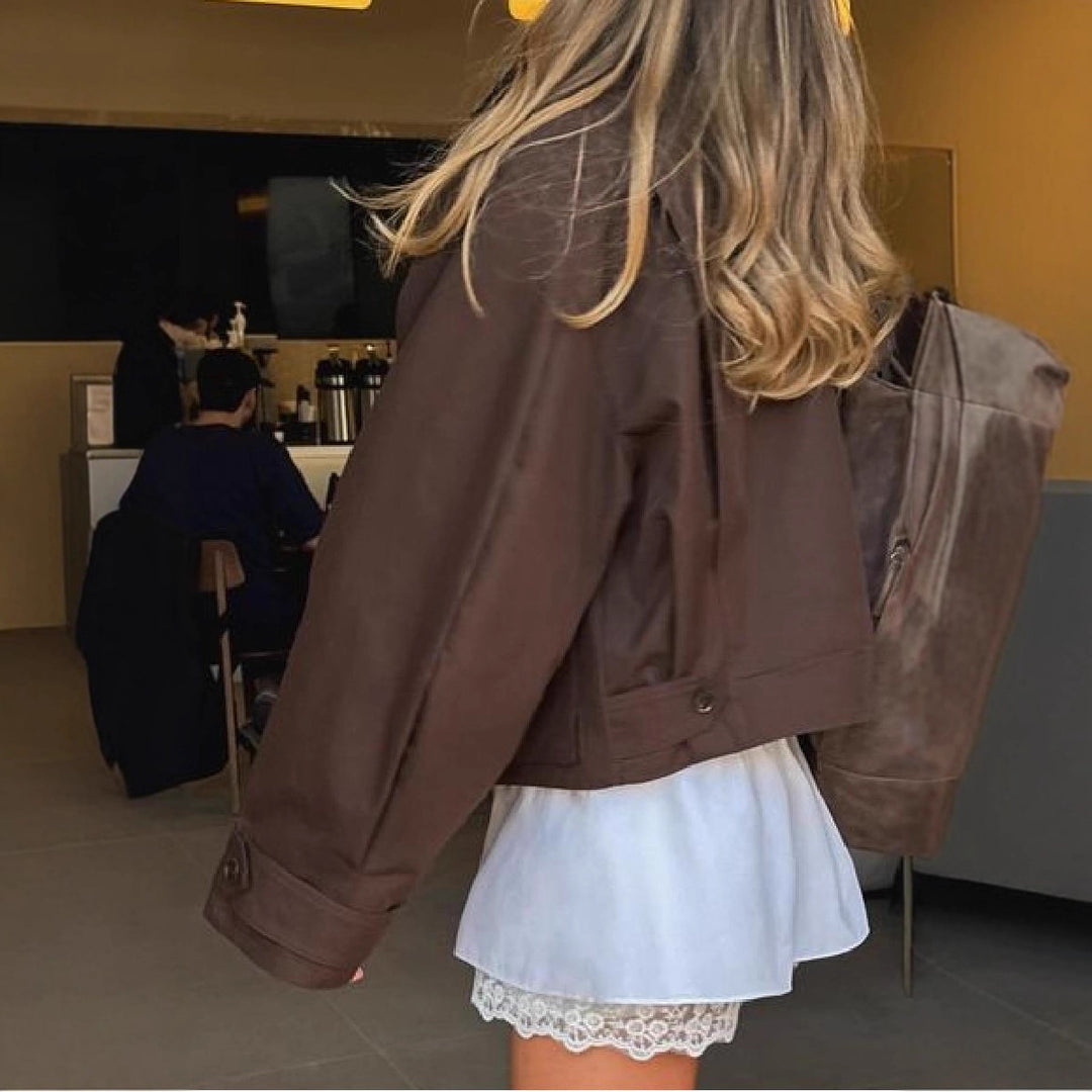 Damen Kurze Jacke mit lässigem Schnitt und großen Taschen R&B