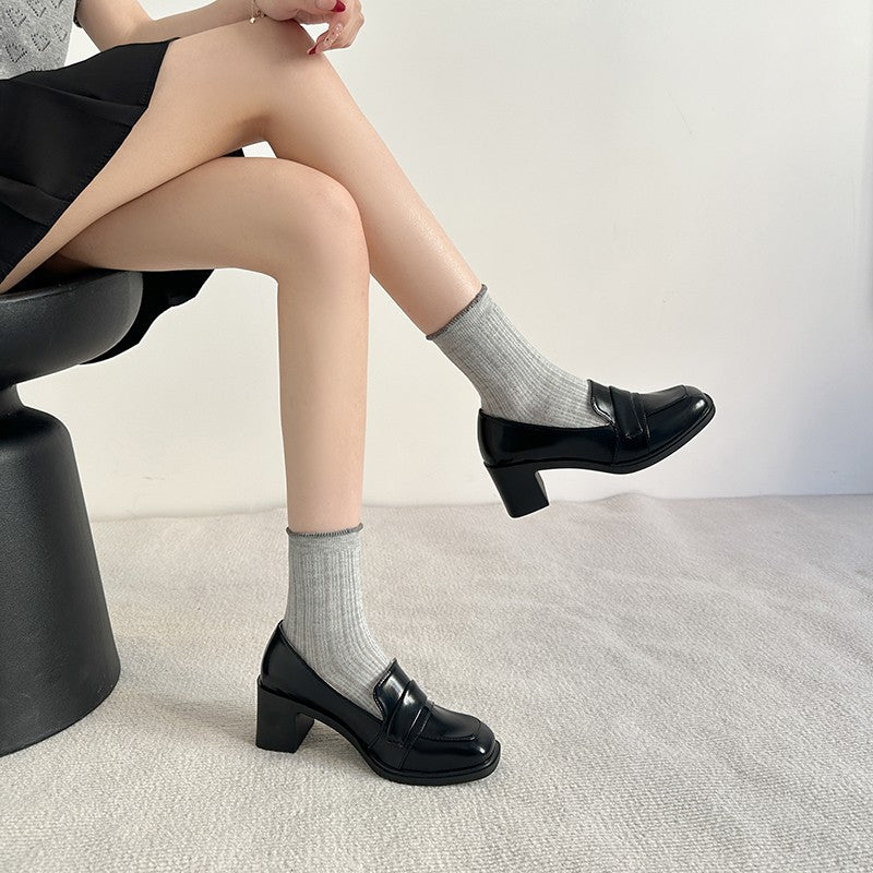 Damen elegante Blockabsatz-Mokassins mit glänzendem Obermaterial und komfortabler Innensohle R&B