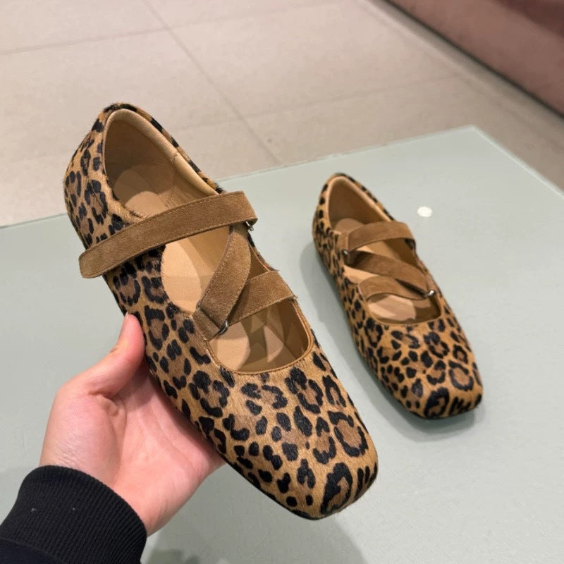 Damen Ballerinas im Leo-Design mit elegantem Riemchen R&B