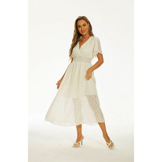 Damen Maxi-Kleid mit elegantem V-Ausschnitt und feinen Rüschendetails R&B