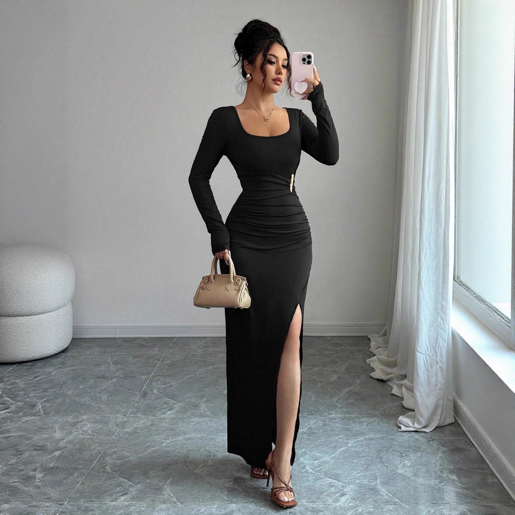 Damen nan körpernahes Maxikleid mit Quadratausschnitt, taillierter Raffung und hohem Seitenschlitz R&B