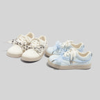 Damen Sneakers mit floralem Druck und innovativem Schnürsystem