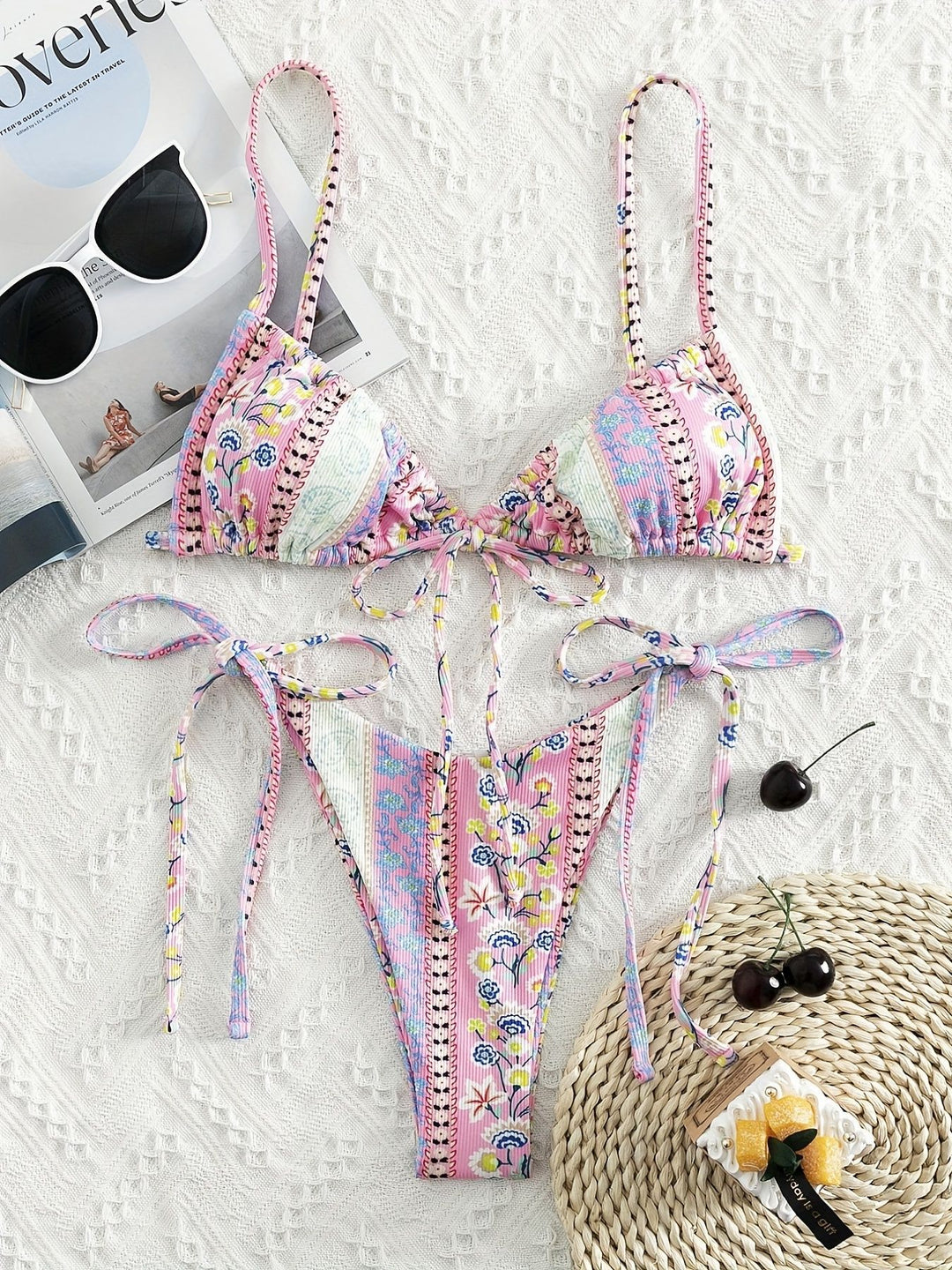 Damen Triangel-Bikini mit verspieltem Design und verstellbaren Trägern R&B