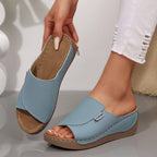 Damen modische Clogs mit komfortabler Hochplateau-Sohle und eleganter Riemenführung R&B