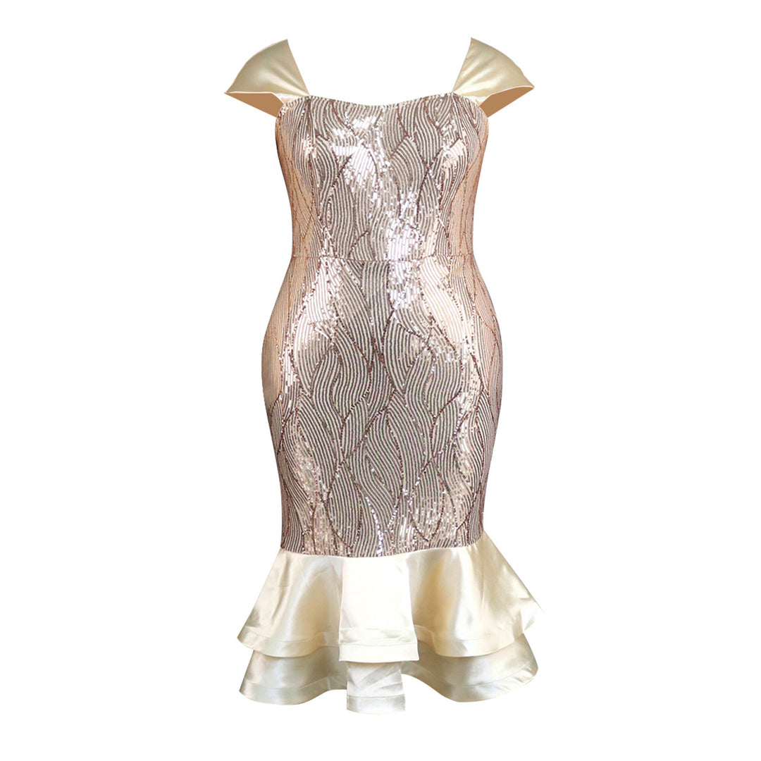 Damen glamouröses Abendkleid mit schimmernden Pailletten und voluminösem Rüschenabschluss R&B