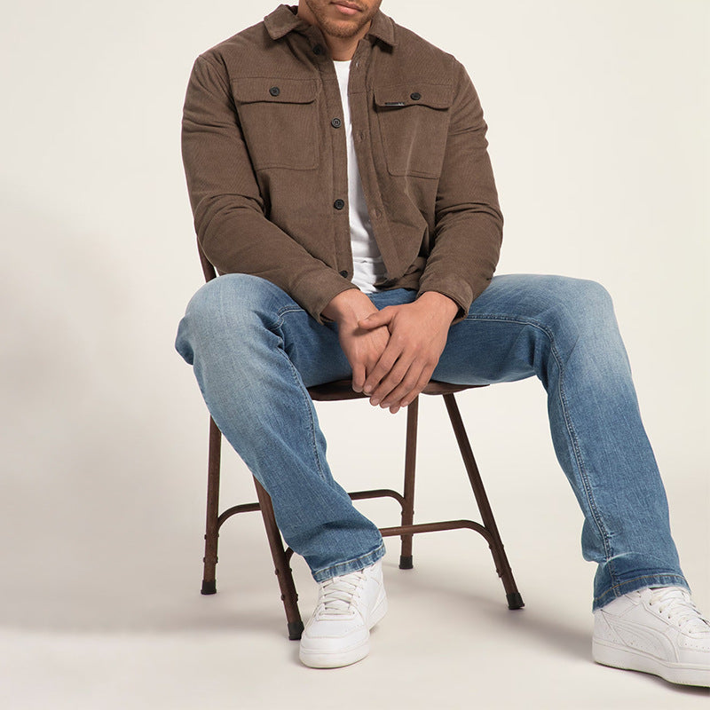 Herren Cordjacke mit praktischen Brusttaschen und modernem Schnitt