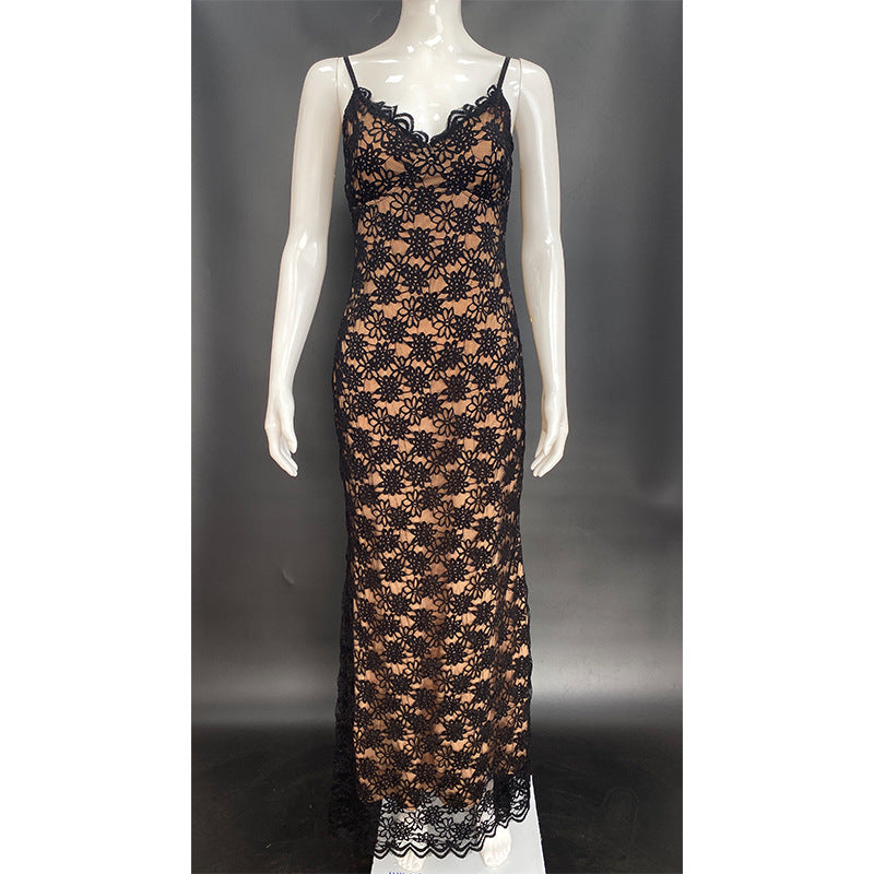 Damen Elegantes Spitzenkleid mit floralen Akzenten R&B