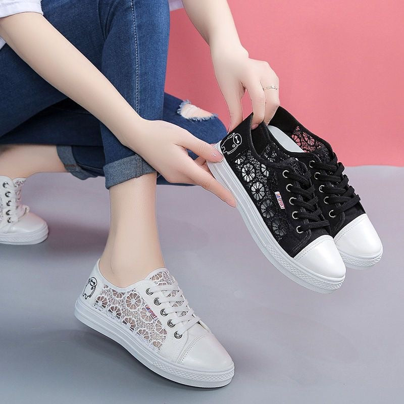 Damen Sneakers mit floralen Spitzen-Einsätzen R&B