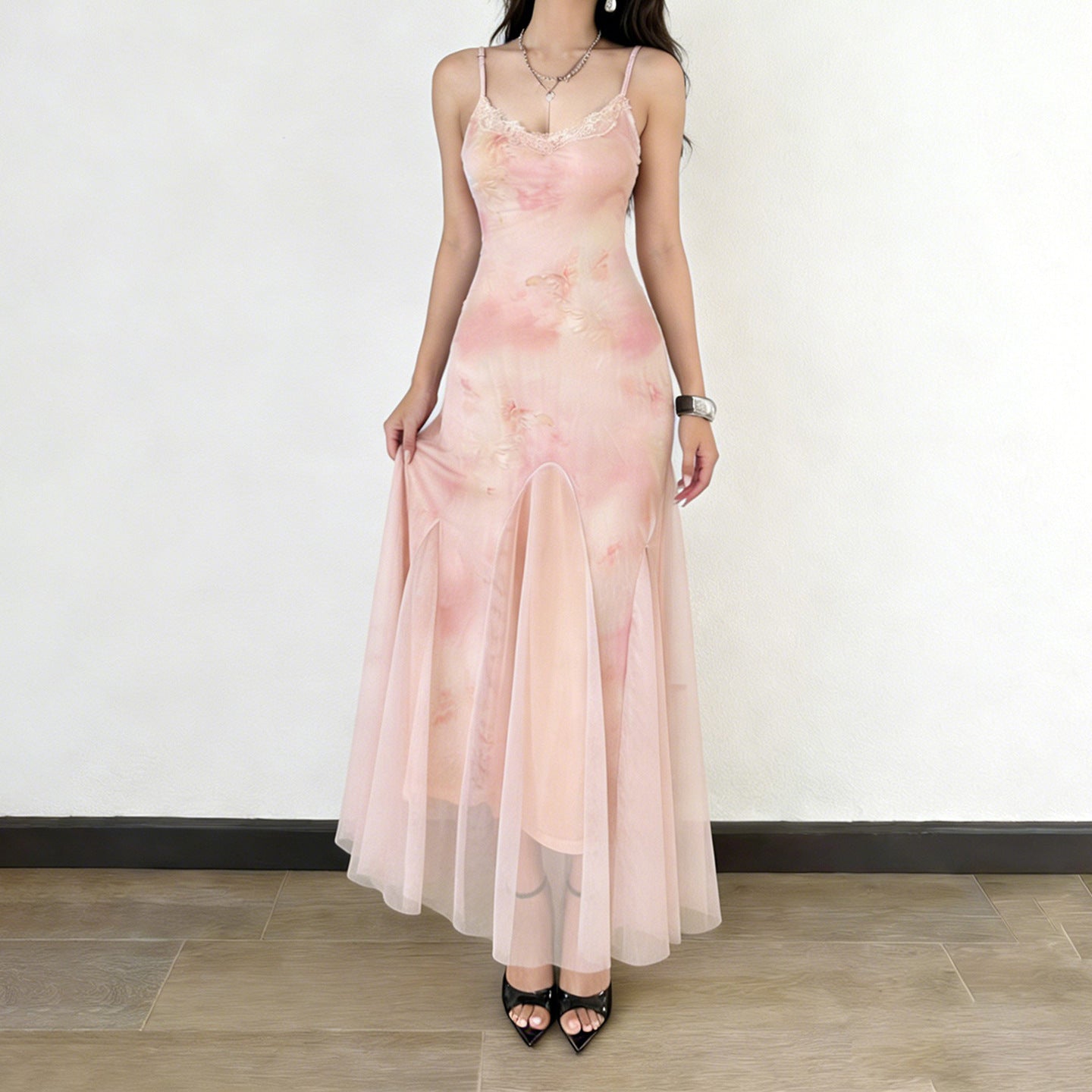 Damen elegantes Maxikleid aus transparenter Spitze und floralem Design R&B