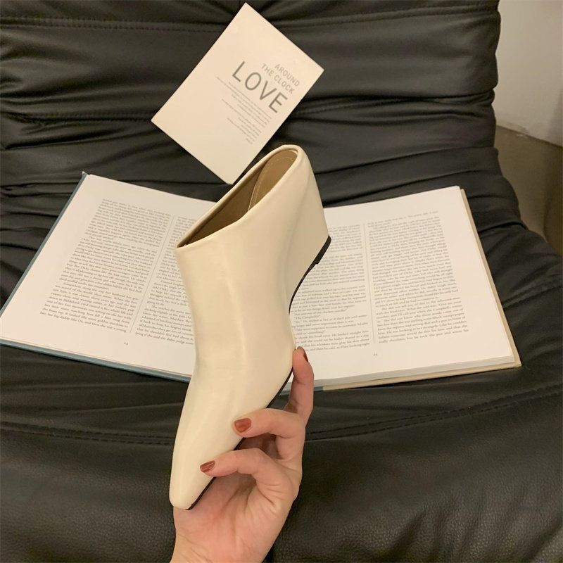 Damen schlanke Mules mit modernem asymmetrischem Design R&B
