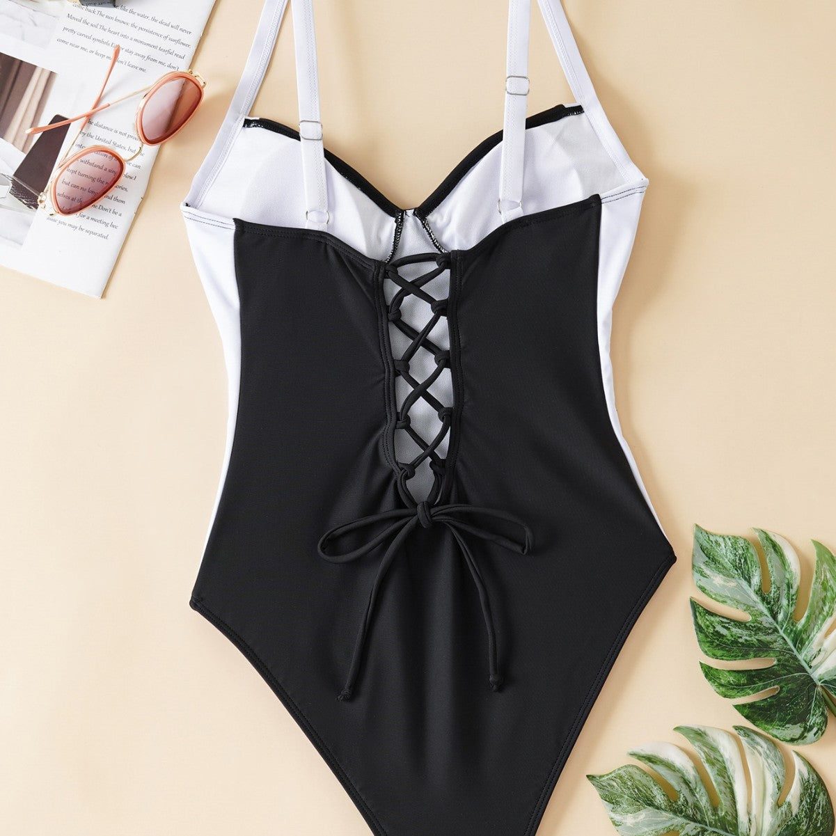 Damen Einteiliger Badeanzug mit elegantem Schnitt und verstellbaren Trägern R&B