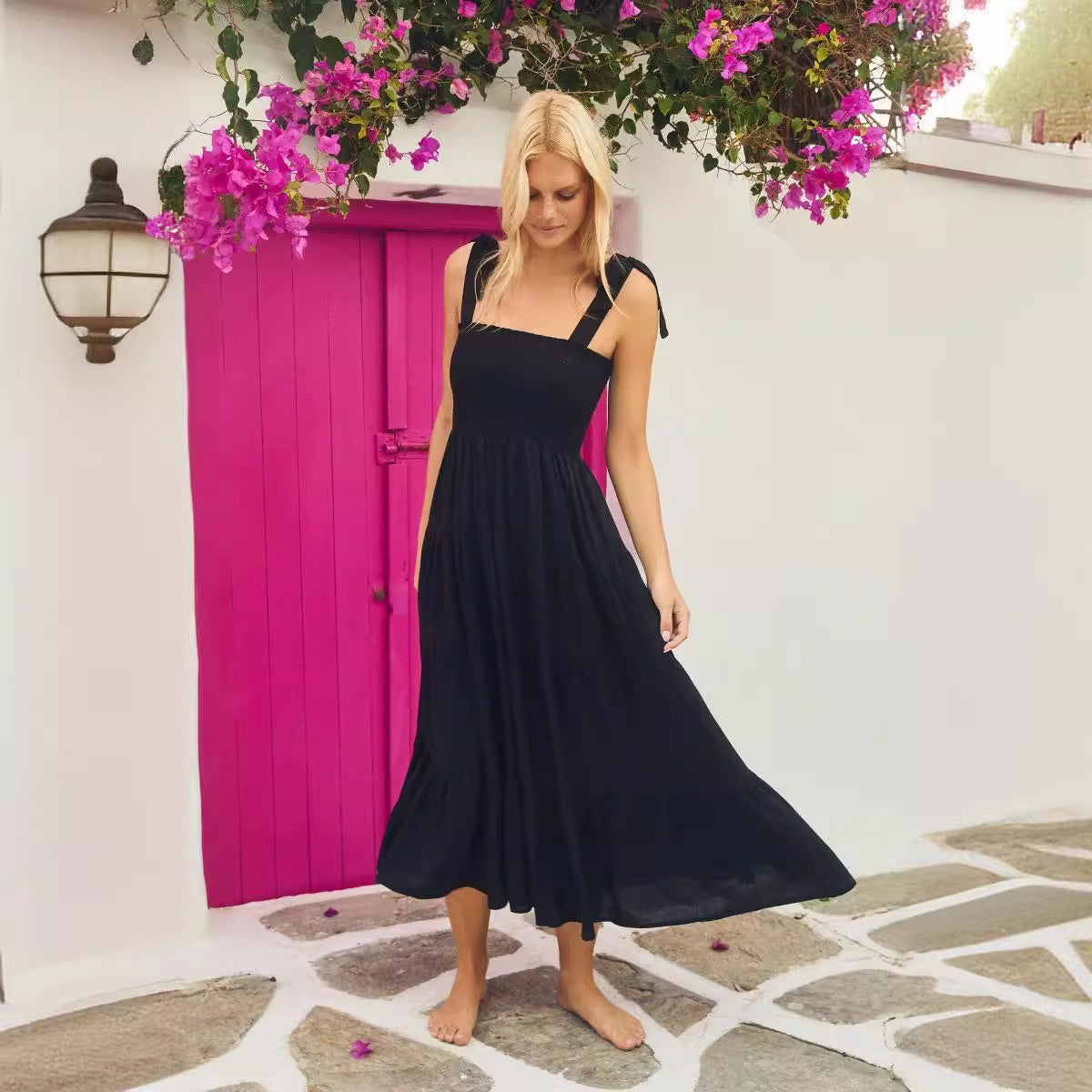 Damen Maxikleid mit verspielten Trägern und frischem Blumenmuster R&B