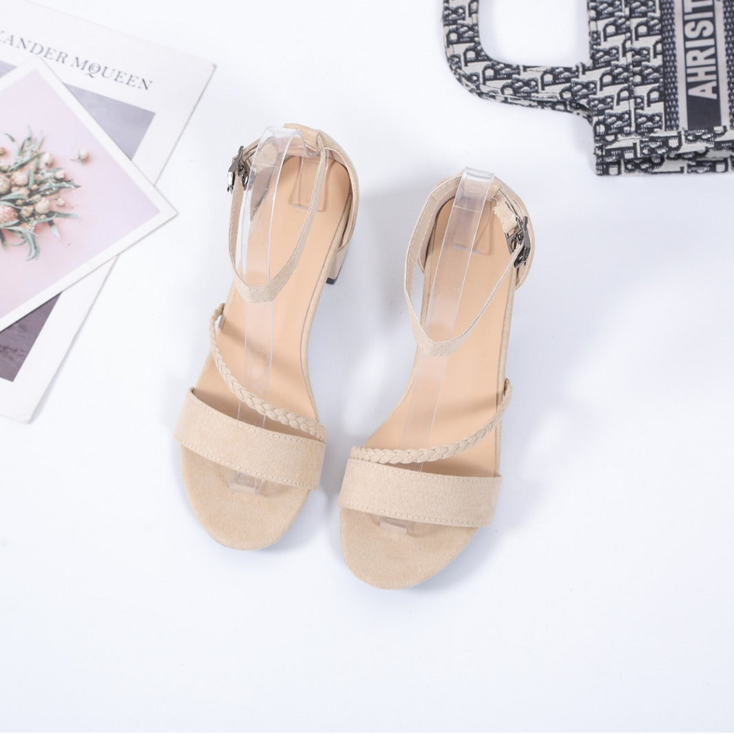 Damen Blockabsatz Sandalen mit transparenten Riemen und geflochtenem Detail R&B