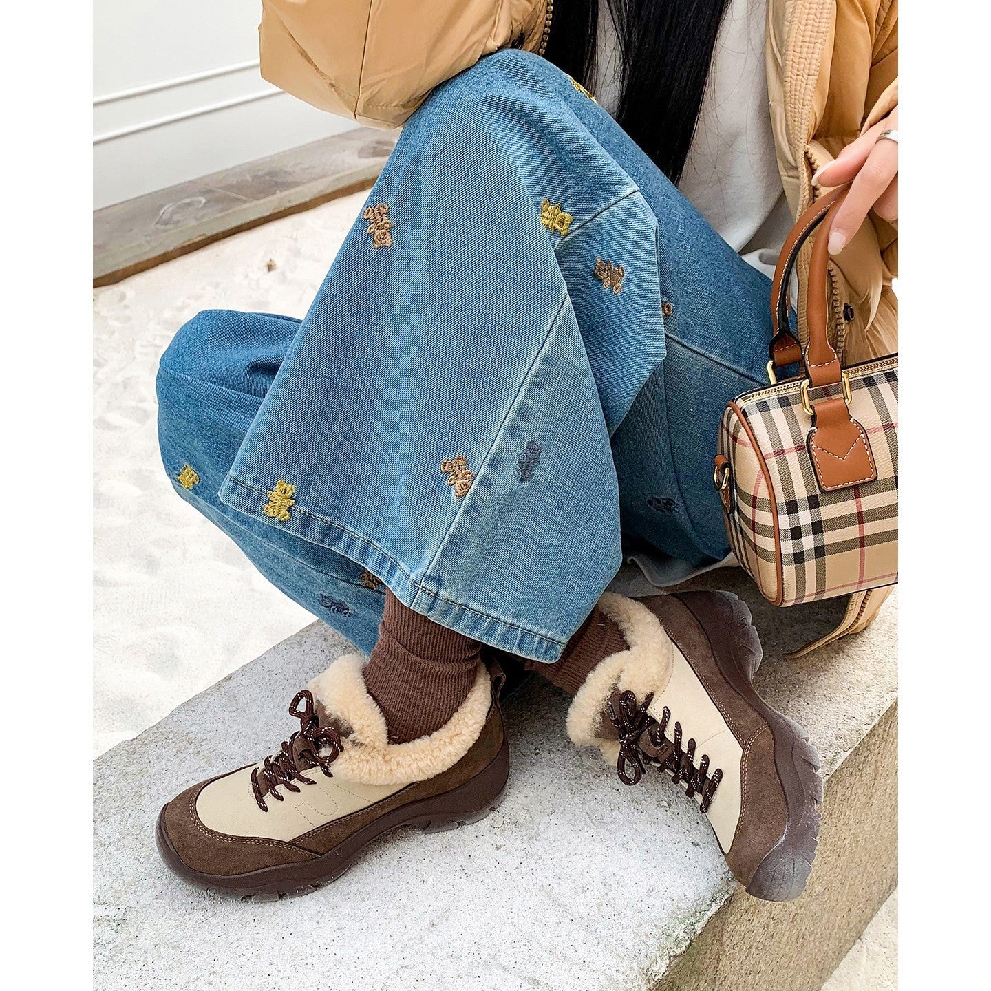Damen Sneaker-Stiefel mit gemütlichem Strickschaf R&B