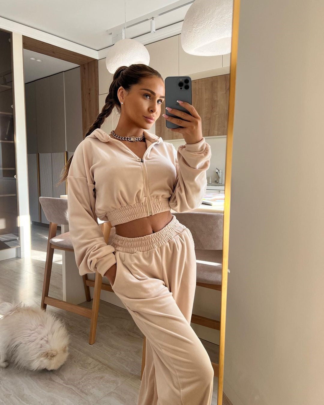 Damen Freizeit-Loungewear-Set mit cropped Oberteil und weitem Hosenbereich R&B