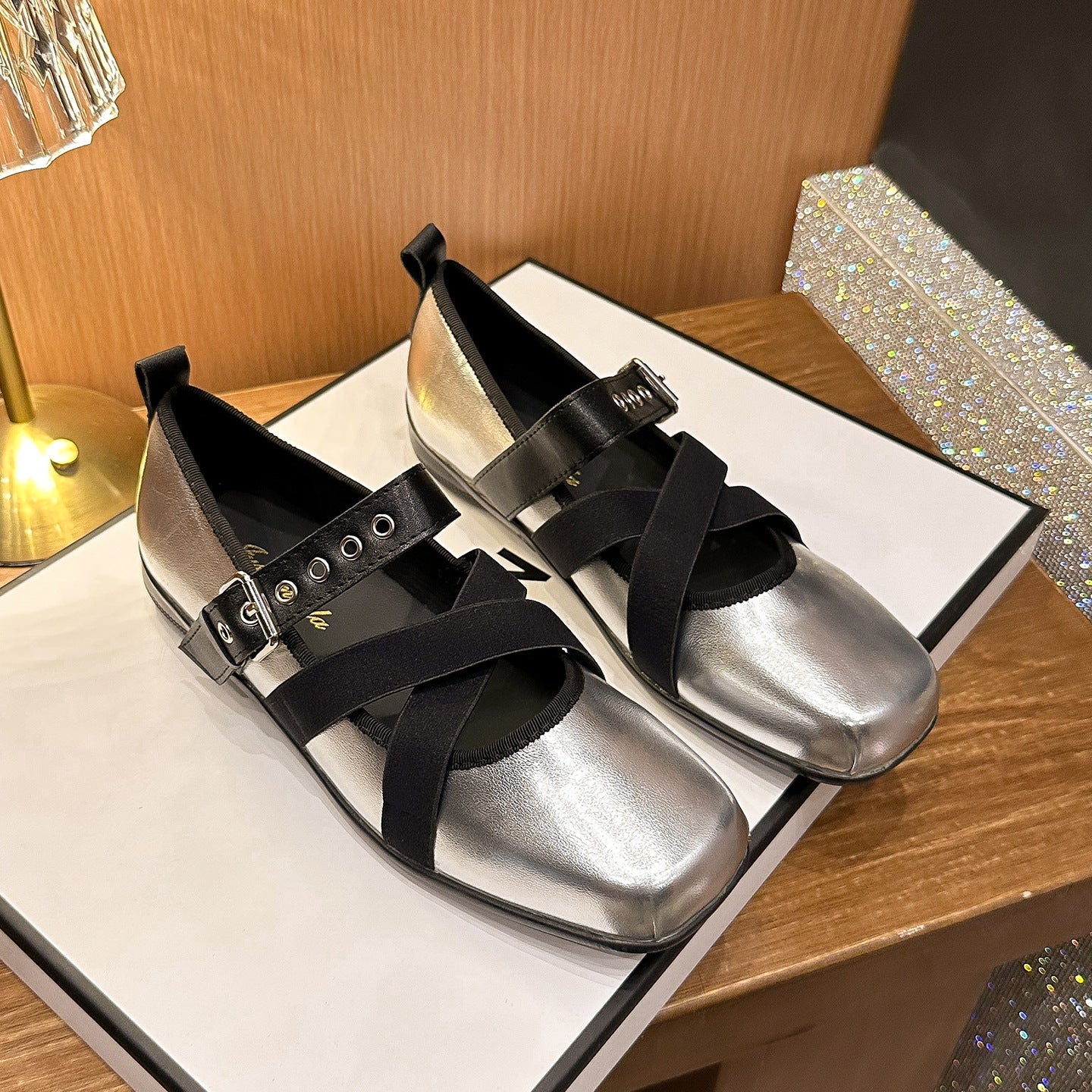 Damen Komfortable Ballerinas mit verstellbarem Riemendesign