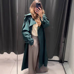 Damen Trenchcoat mit modernen Details und breitem Revers R&B