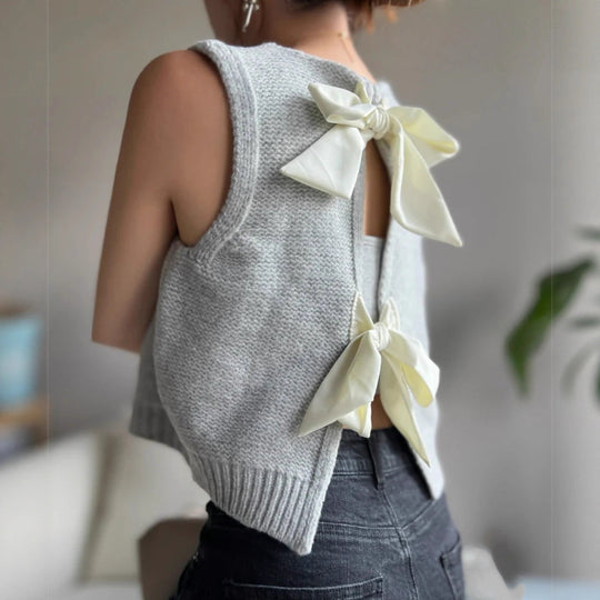 Damen Strickweste mit elegantem Rückendetail und Schleifenverzierung R&B