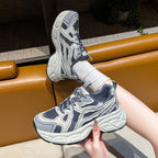Damen Sportliche Lauf- und Freizeit-Sneaker mit atmungsaktiven Mesh-Einsätzen und dämpfender Sohle R&B