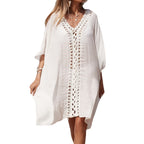 Damen eleganter Strandponcho mit raffinierten Häkelakzenten und tiefem V-Ausschnitt R&B