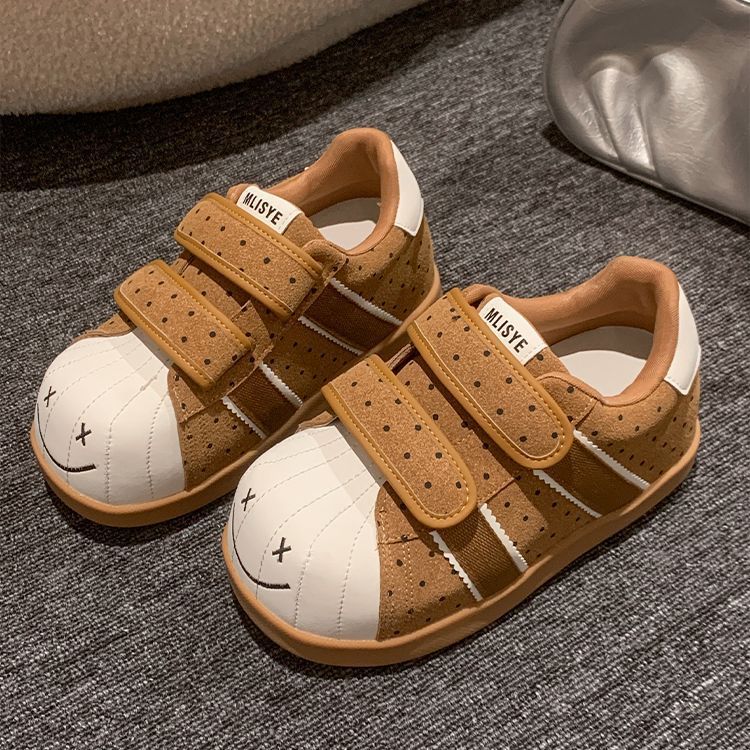 Damen Sneakers mit breiten Klettverschlüssen und lässigem Design