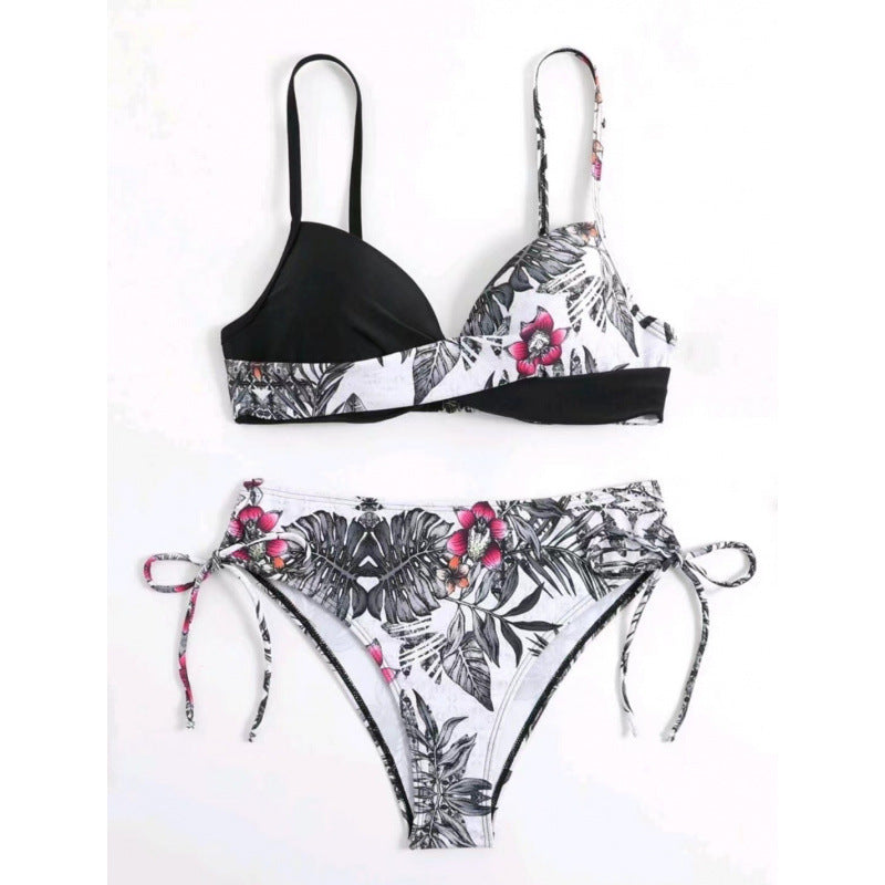 Damen Triangel-Bikini mit floralem Muster und stilvollen Bindebändern R&B