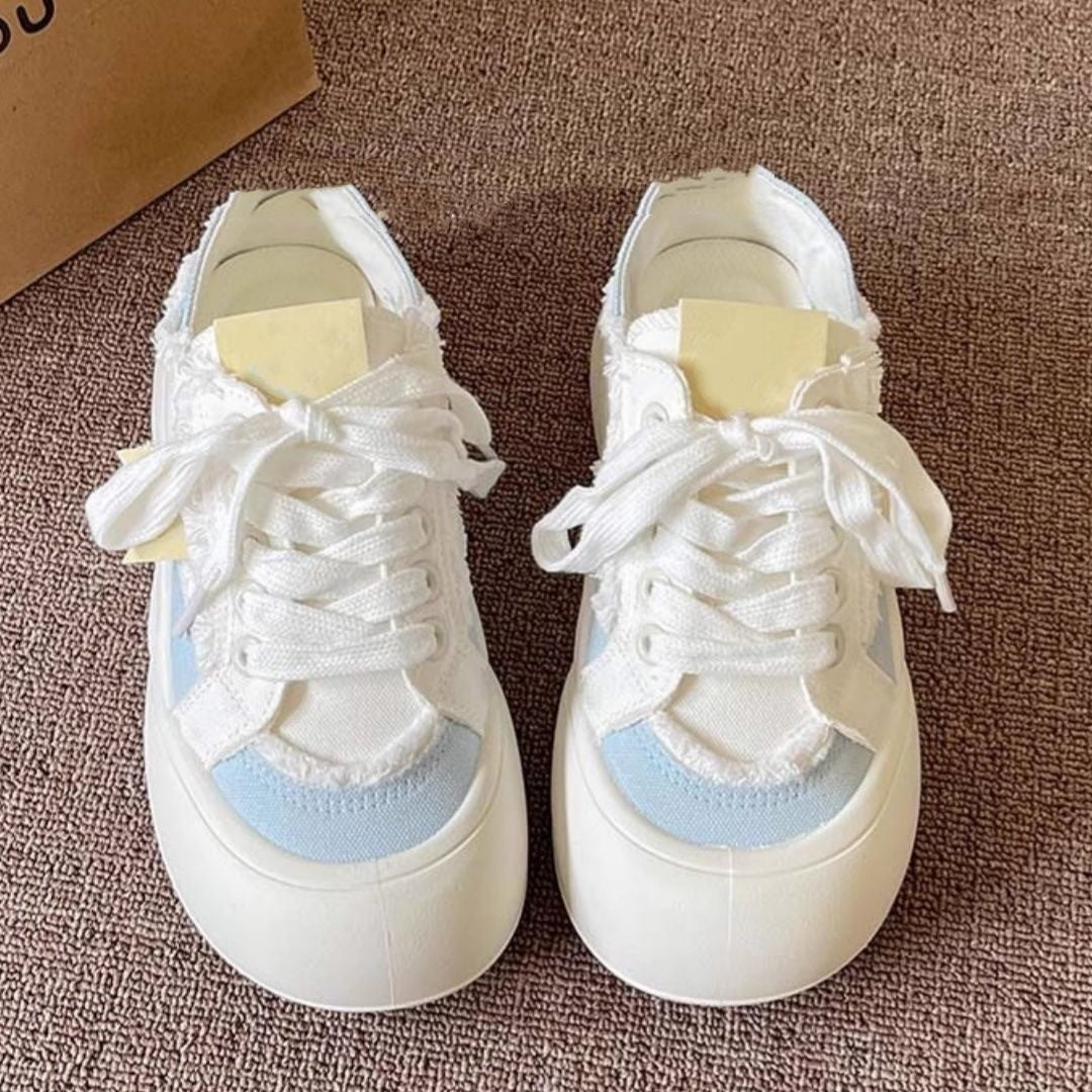 Damen Sneakers im modernen Design mit verspielten Elementen R&B
