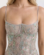 Abendkleid lang mit Spitze und Stickerei