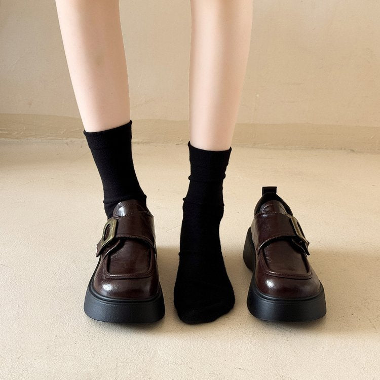 Damen modische Slip-On Loafers mit hoher Plateausohle und eleganter Schnallenapplikation R&B