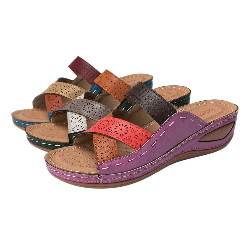 Damen Wedge-Sandaletten mit perforierten Riemen R&B