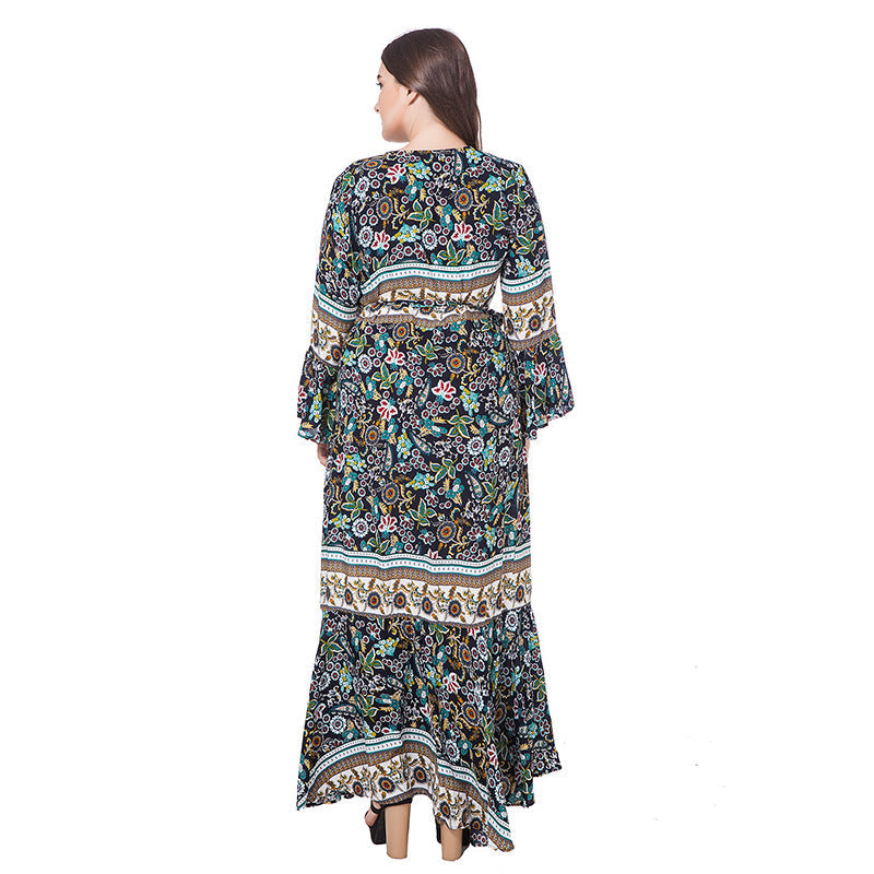 Damen Maxikleid mit kunstvollem floralen Design und leichten Rüschendetails R&B