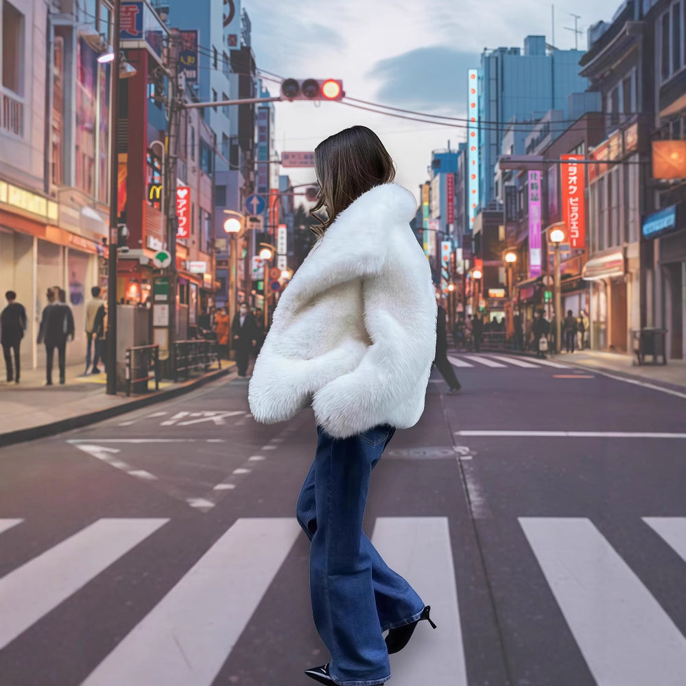 Damen Kunstpelzjacke mit luxuriösem Schnitt und weitem Kragen R&B