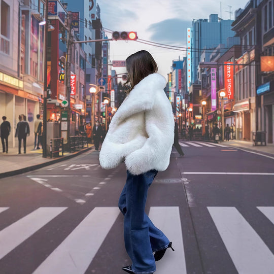 Damen Kunstpelzjacke mit luxuriösem Schnitt und weitem Kragen R&B