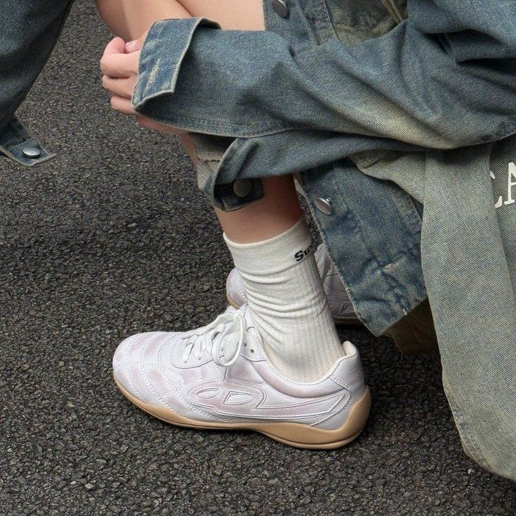 Damen sportliche Sneakers mit atmungsaktivem Mesh-Obermaterial und rutschfester Sohle R&B
