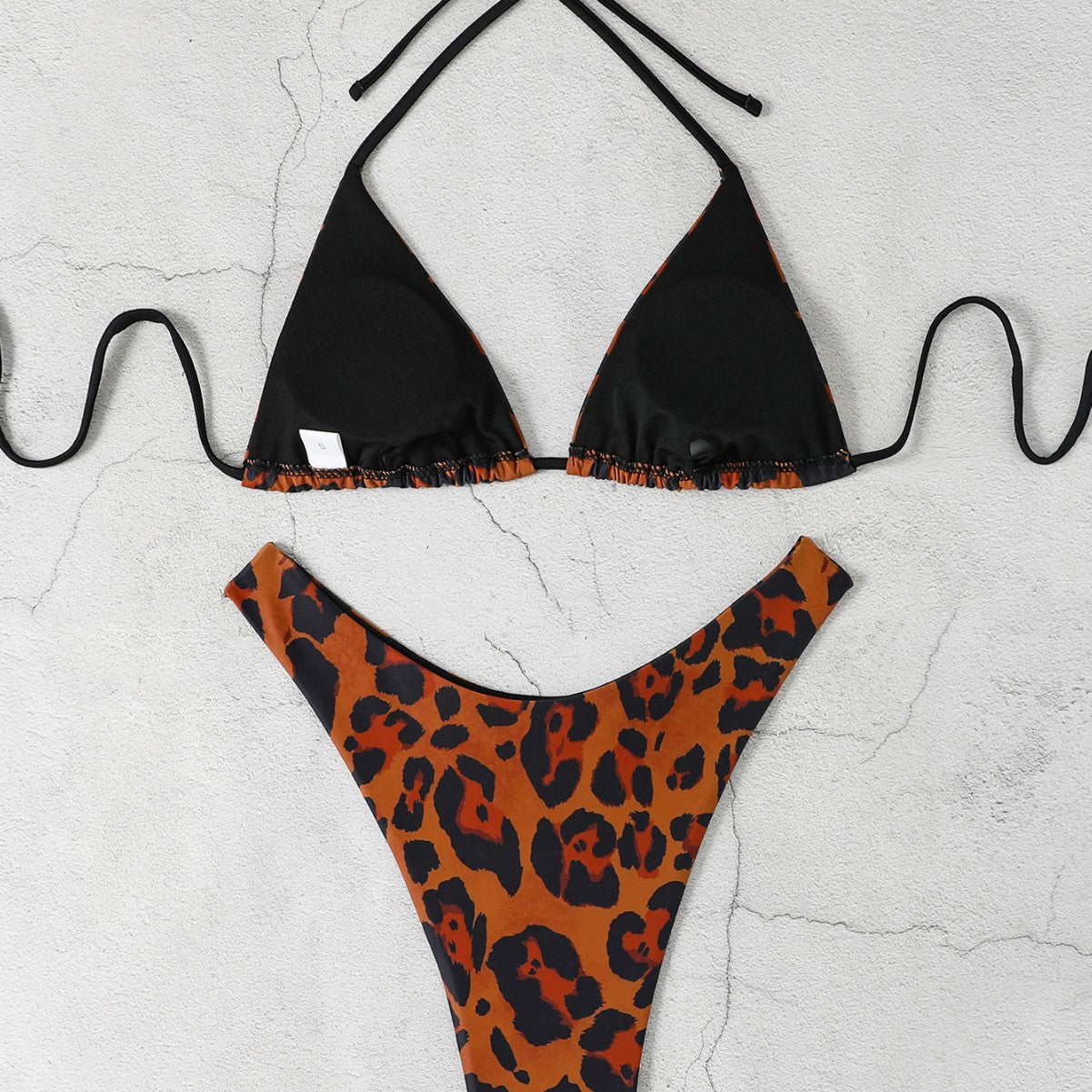 Damen Triangel-Bikini mit hochgeschnittenem Unterteil und animalischem Muster R&B