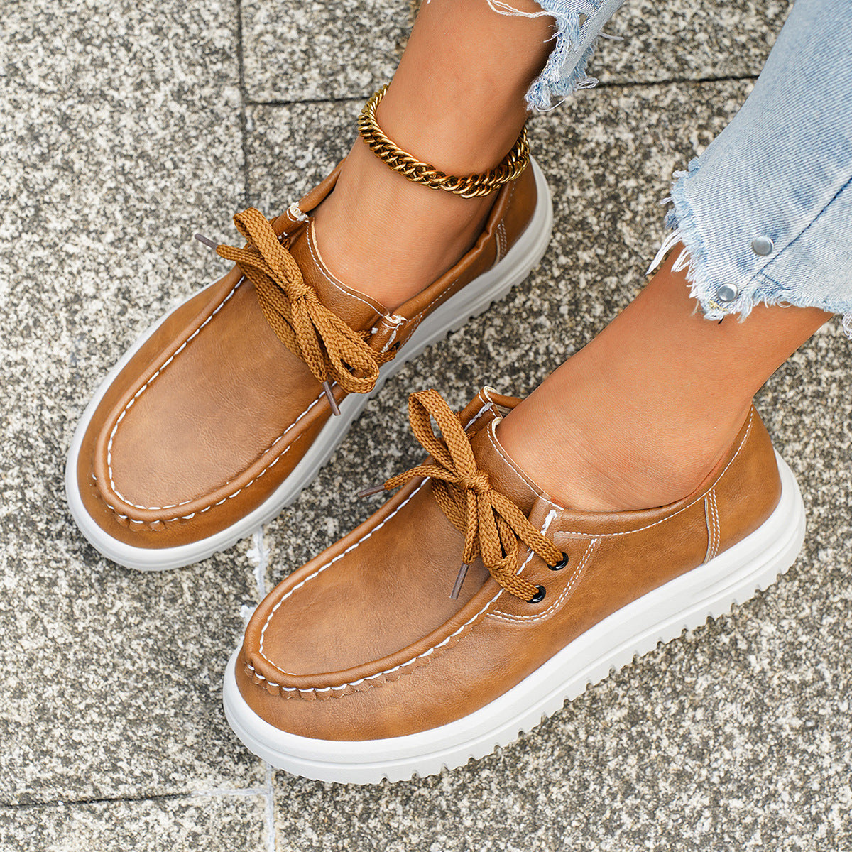 Damen Freizeit-Sneaker mit kunstlederner Optik und rutschfester Sohle R&B