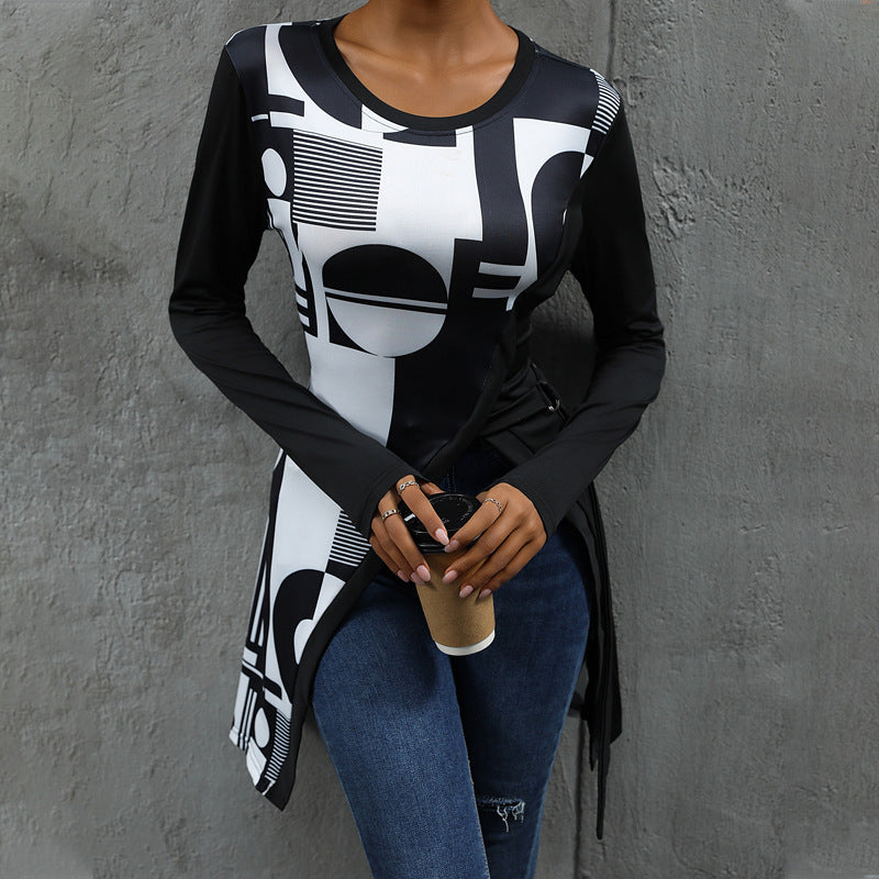 Damen Langarmshirt mit grafischem Muster und asymmetrischem Saum R&B