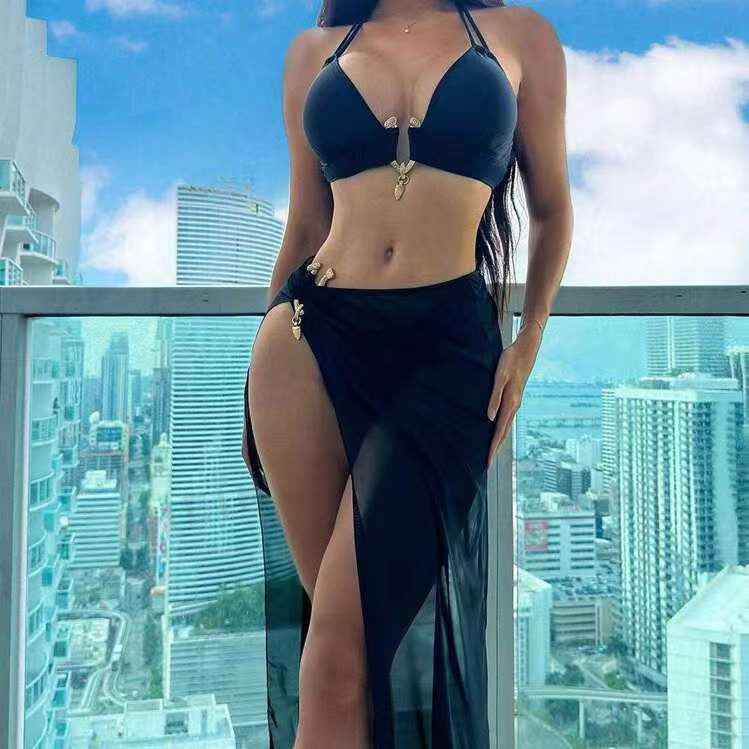 Damen Bikini-Set mit schickem Wickelrock und raffiniertem Halterneck R&B