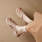 Damen Komfortable Plattform-Sandalen mit verstellbaren Riemen und anatomisch geformtem Fußbett R&B