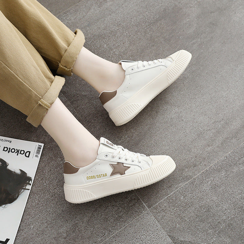 Damen modische Sneaker mit sportlichen Akzenten und bequemer Dämpfung R&B