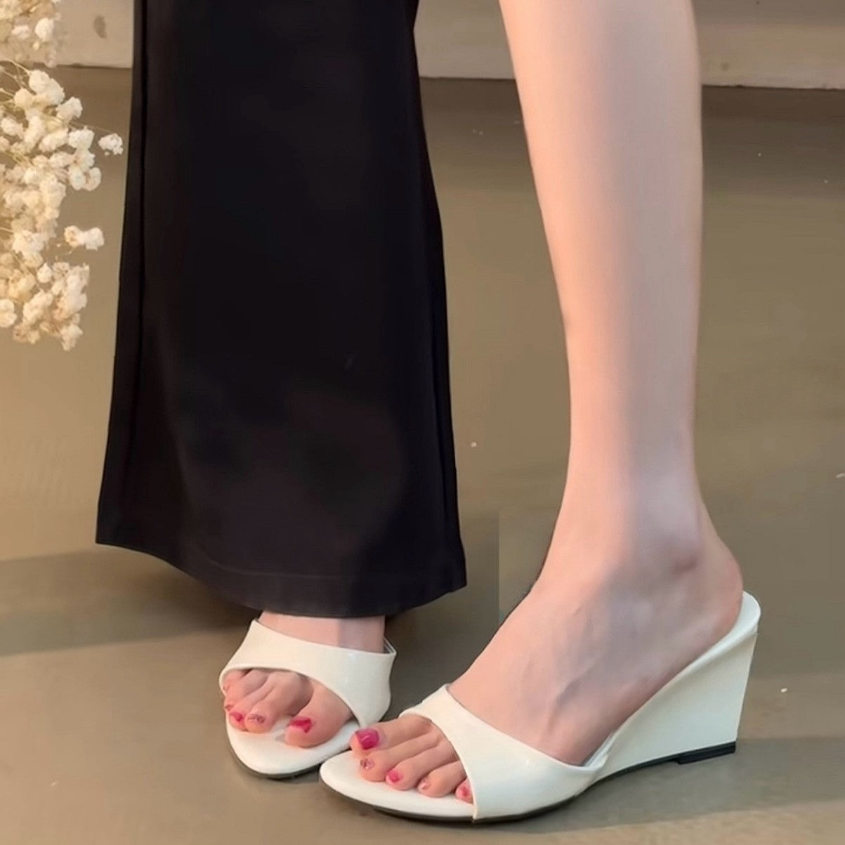 Damen Wedge-Sandalen mit elegantem Riemchen-Design R&B