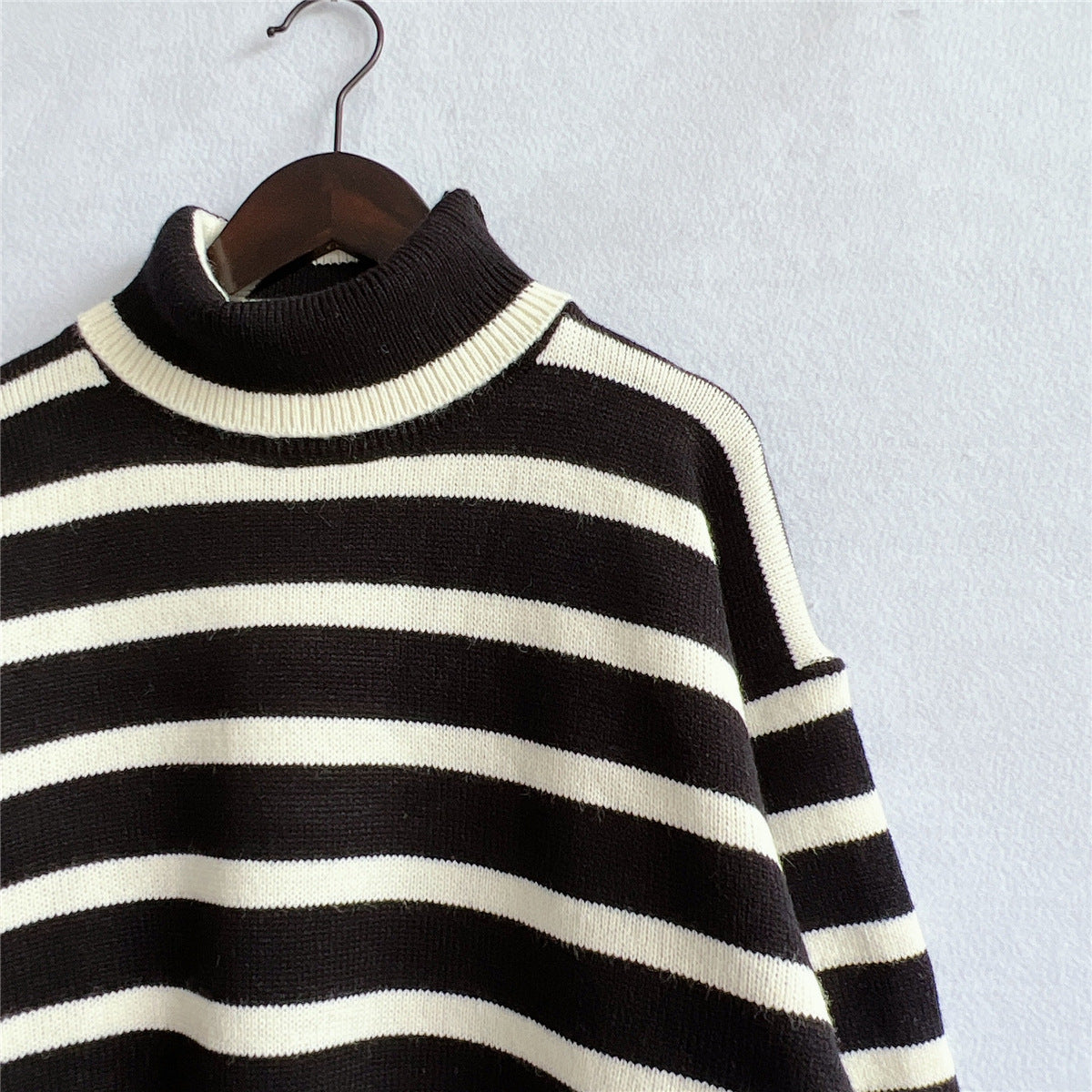 R&B | Gestreifter Strickpullover für Herbst & Winter