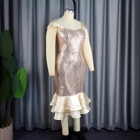 Damen Elegantes Abendkleid mit schimmernden Pailletten und femininem Rüschensaum R&B