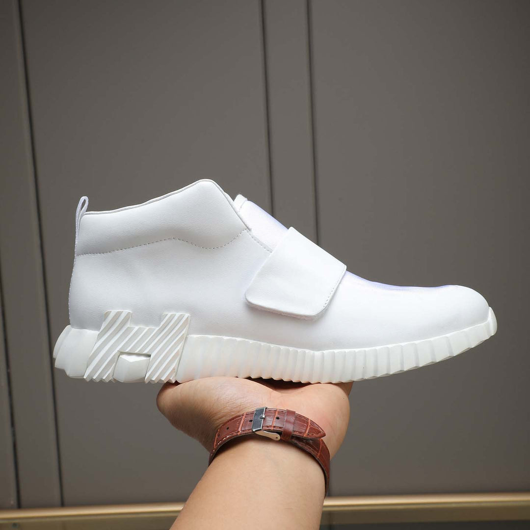 Damen Sportliche Slip-On Sneakers mit modernem Verschlussmechanismus R&B